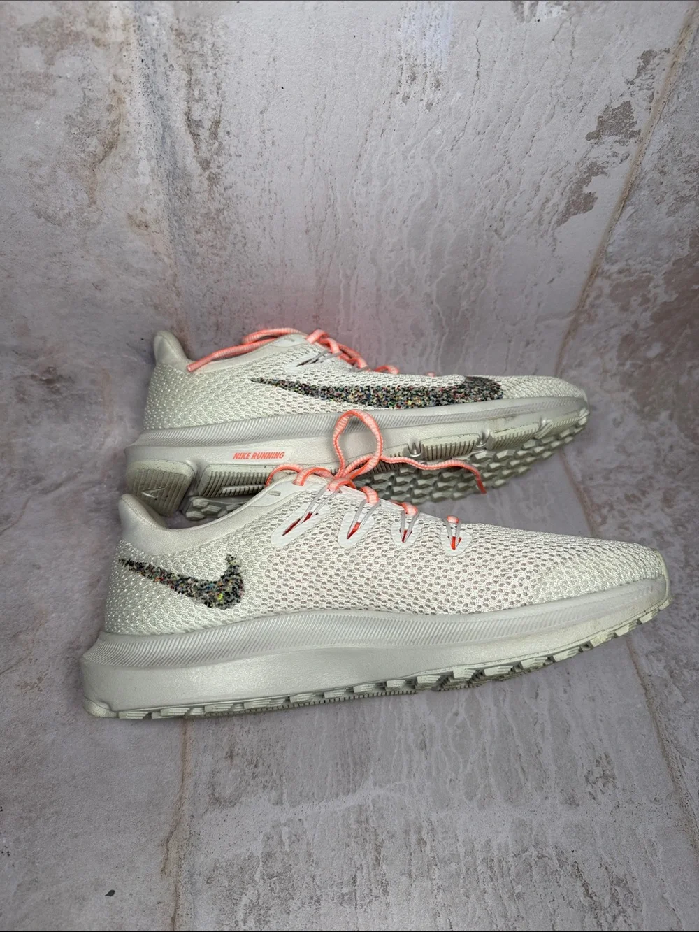 Nike Quest 2  Running Sneakers with Coral Accents - Picture 4 of 7